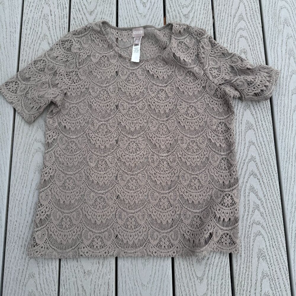 Chico’s Beige Top Lacey Crochet Short Sleeve Size 1 Medium